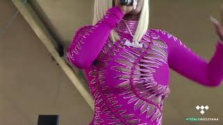 Reginae performs “Everybody” with Kash Doll