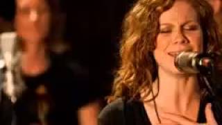 Steffany Gretzinger (Frizzell) -  Lord i&#39;m amazed by you