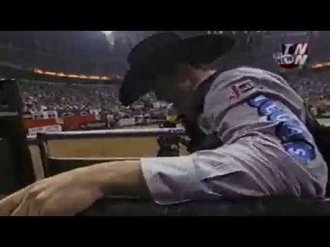 Michael Gaffney vs Farmer John - 02 PBR Finals (89.5 pts)