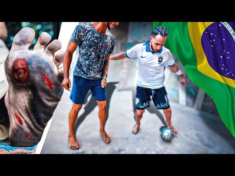 Playing BAREFOOT in Favelas 😨