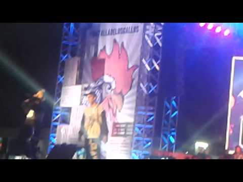 Klibre vs Irving Batalla de Gallos 2015