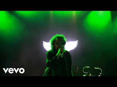 Aşk Değil Nefret Değil - İlhan İrem