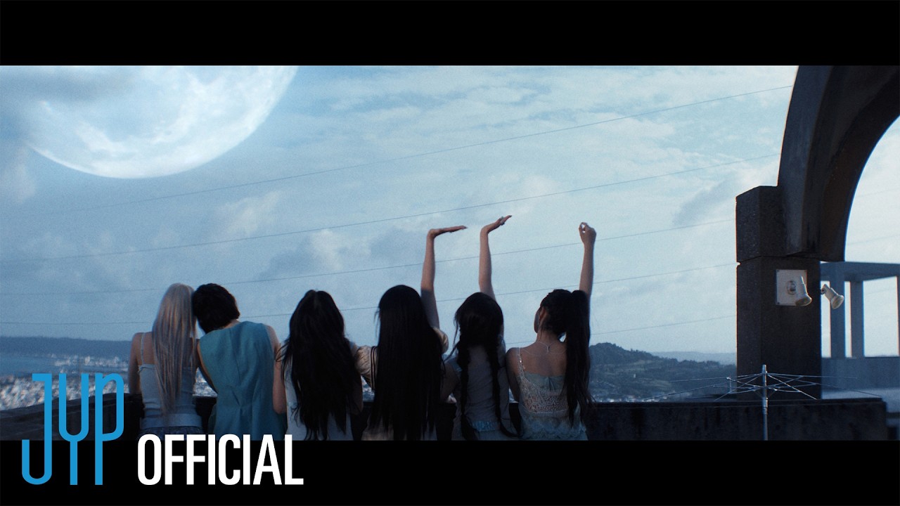 NMIXX(엔믹스) “Heavy Serenade” M/V