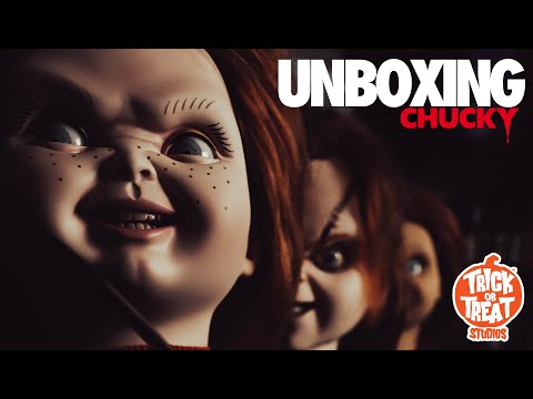 UNBOXING Trick or Treat Studios Ultimate Life-Size Chucky | Fear of Chucky
