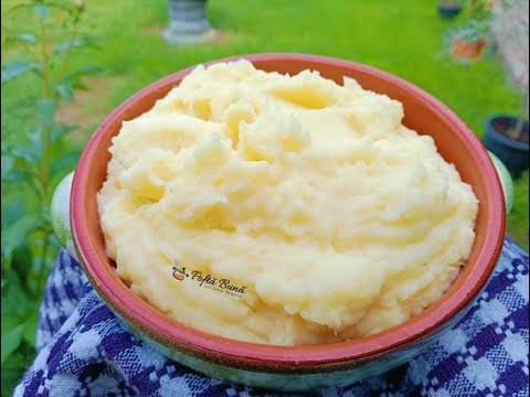 Piure de cartofi cu unt si smantana - cremos, aromat si pufos