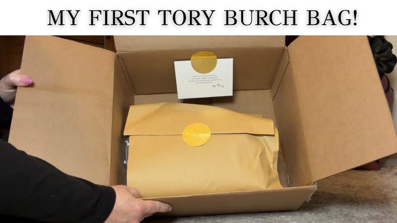 Let’s Unbox My First @ToryBurch Bag!