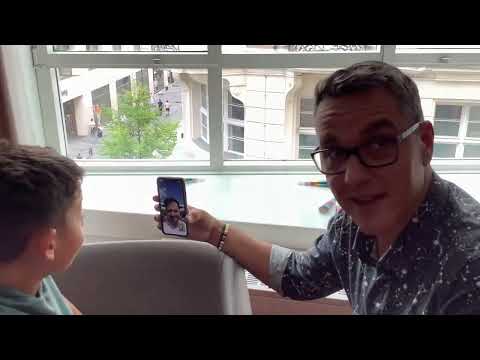 De ziua mea de nastere Laurentiu Duta de la 3 Sud - Est m-a sunat!