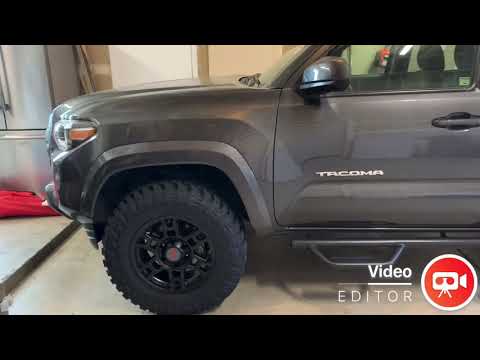 Tacoma SR5 4wd w/Toyo Open Country M/T’s 265/70/17. Stock Height