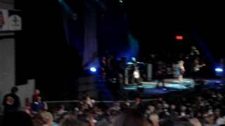 Sheryl Crow- Strong Enough