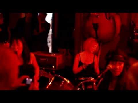 Mika Bomb - '9-5ers' - Live at The Railway Hotel, Southend - 18.05.13