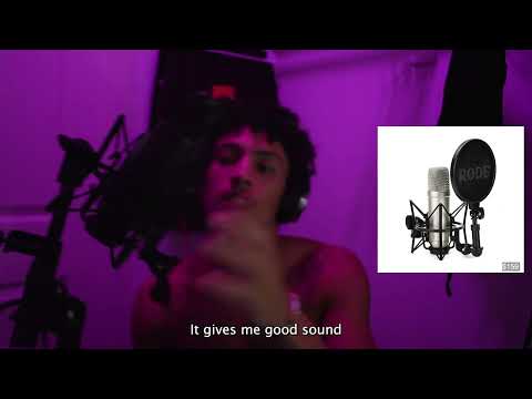 MAKE MUSiC FROM YOUR CLOSET: DiY MUSiC CREATiON STUDiO SETUP