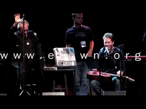 eTown webisode 38 - Charlie Musselwhite and Nick Forster perform "Sittin' on Top of the World"