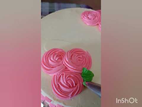 LET'S DECORATE A CAKE With Naima-Naiks E17...🎂😋👌