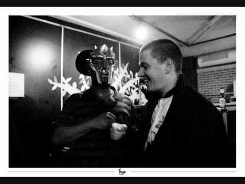 Cayoz - Hip-Hop (Feat. Lady Essence, Praverb The Wyse & DJ Grazzhoppa) (Prod. By Cayoz)