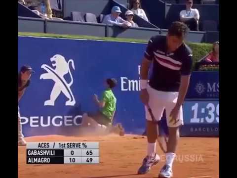 Kid Crash On Barcelona Open 🎾