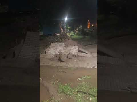 Así quedó la plaza de Trancas tras las fuertes lluvias y tormentas #tucuman #lluvia