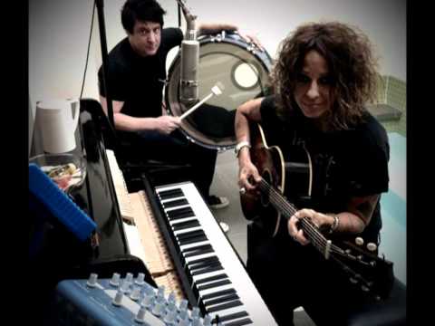 Deep Dark Robot - No One Wakes Me Up Like You