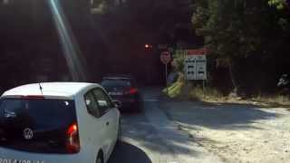 preview picture of video 'Avventuroso percorso nel tunnel di Pitve ed arrivo a Zavala (isola di Hvar CROAZIA)'