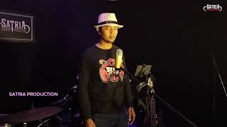 Download lagu Melodi Cinta cover by Rito #dangdutcover #dangdut #soundsystem #studiomusik mp3 Download lagu Melodi Cinta cover by Rito #dangdutcover #dangdut #soundsystem #studiomusik mp3