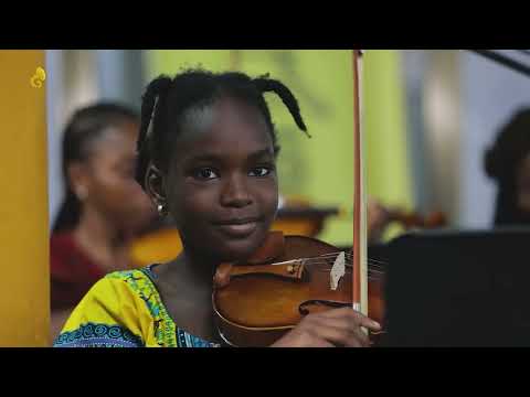 Yen Ara Asaase Ni- Dr Ephraim Amu. Performed by The Gramophone Academy of Music.