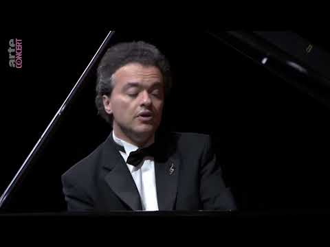 Evgeny Kissin plays Berg, Gershwin and Chopin
