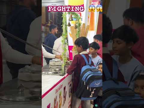 #viral #youtube #youtubeshorts #goneviral #new #viralvideo #aagayaaagaya #hyderabad #icecream #😱😱