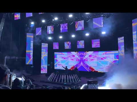 Sneakers + more - Opiuo (Opiuo x CloZee @ Red Rocks ’21)