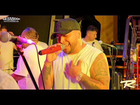 Conflicto De Amor / Un Hombre Busca Mujer / La Noche Más Linda del Mundo - Maryto Y Su Salson