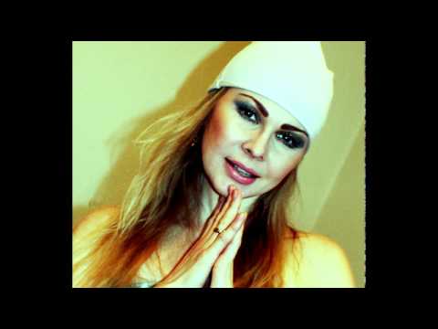 DANGĖ - JI SKRENDA LENGVAI (2017)