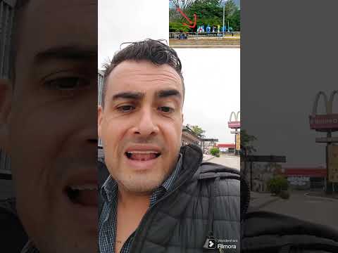 Amigos cuidado en el McDonald's de la Av. Andres Bello De Mérida Venezuela