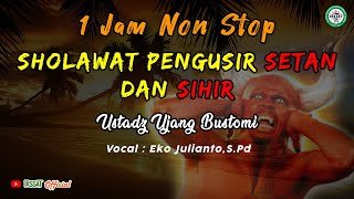 Download lagu SHOLAWAT PENGUSIR SETAN DAN SIHIR (PELINDUNG DIRI,RUMAH & USAHA) mp3