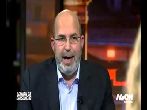 Lei non sa chi sono io: il senatore Vito Crimi definisce il premier Renzi un "mentitore seriale".