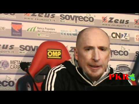 Crotone  Varese 1 - 2 - I pareri di mister Menichini e mister Maran