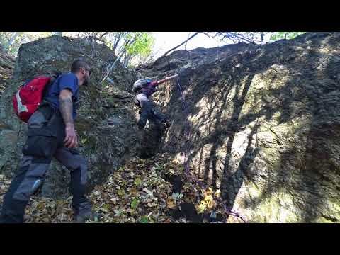 Coborare in rapel - varianta "Benny Hill"