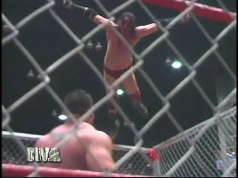 IWA: Apolo & Slash Venom vs. Ricky Banderas & Vampiro - Cage Death Match (2004)