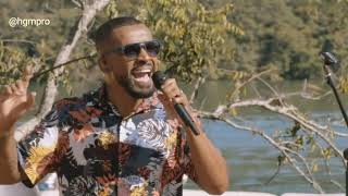 Seu Jorge - Amiga da minha mulher ao vivo ft. Alexandre Pires