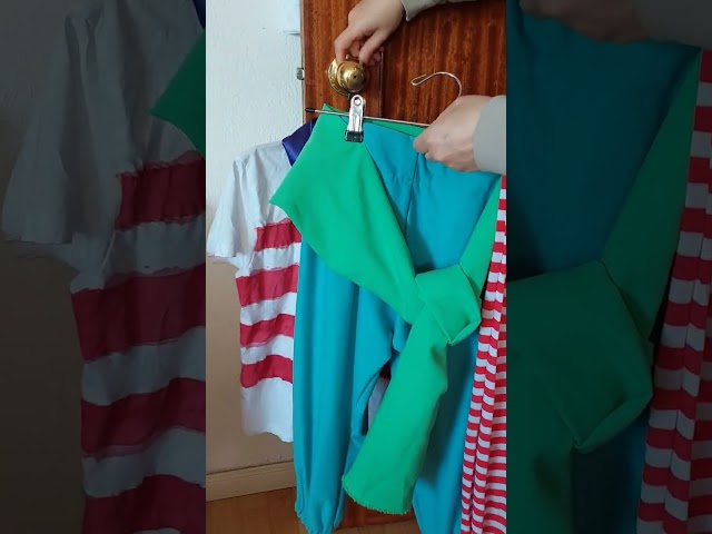 Vídeo relacionado con SilverChry Disfraz de Anime para Cosplay,Conjunto Cosplay Camisa y Corbata,Camisa Hawaiana Floral para Niños,para Carnavales,Fiestas y Actuaciones (FR/ES, Números, 120, Regular, Verde)