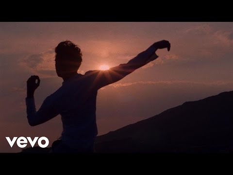 {Staring At The Sun (French)} {Staring At The Sun (French)} Best Songs