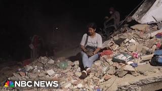 Death toll rises to over 4,000 in Venezuela as search efforts are still underway