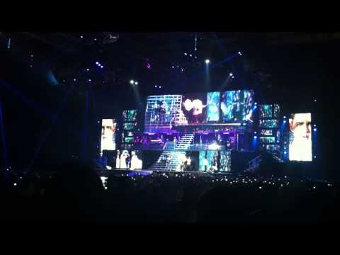 Justin Bieber-Love me like you do (#BELIEVEtour Moscow,Russia 30.04.2013)