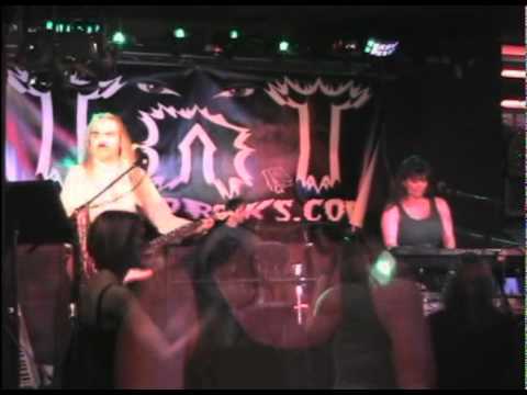 TnT Band Rocks Tony's in Duluth.mpg