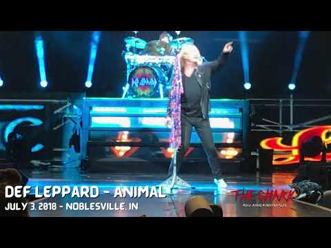 Def Leppard doing "Animal" in Noblesville, IN on July 3, 2018
