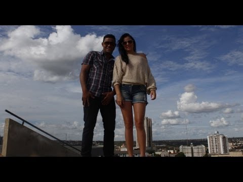 Ela É Só O Bombom video