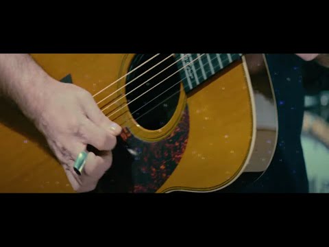 Pettinellis:  "Allí Va"