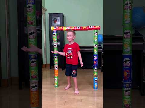 Leo Tested The Physical Fitness Of Parents Through A Competition😊😀