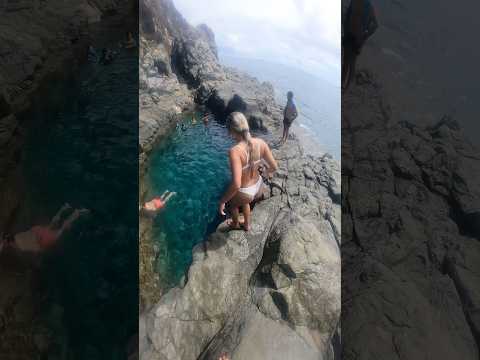 Piscina natural em Fernando de Noronha, Pernambuco, Brasil.