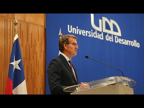 Alberto Núñez Feijóo pronuncia la conferencia “Estabilidad política en tiempos convulsos”.
