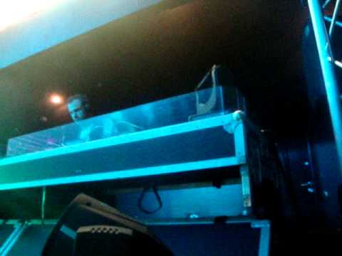 Dash Berlin Live @ Kellys Lush playing 'Zombie Nation - Kernkraft 400' (Dash Berlin Remix)