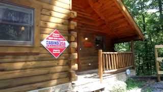 preview picture of video 'Hanky Panky 1 Bedroom Honeymoon Cabin Rental in Pigeon Forge - Cabins USA 2013'