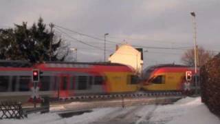 preview picture of video 'BÜ F-Berkersheim mit BR 423, 185, 101, 218, 111 und FLIRT'